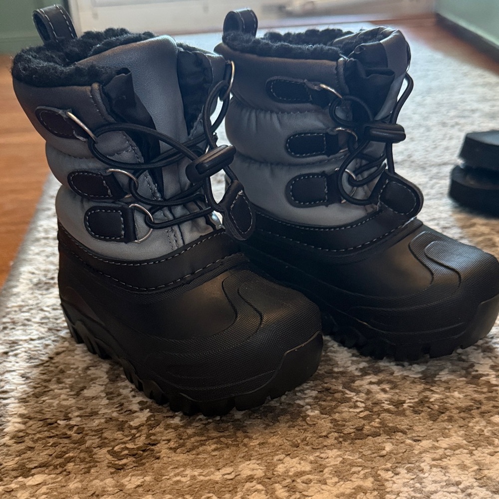 Kids Waterproof Snow Boots - Black and Gray